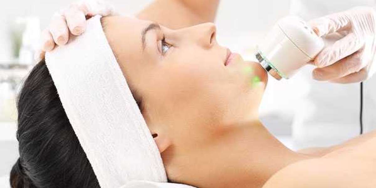 An Introduction to Skin Care Treatment Free Online Course