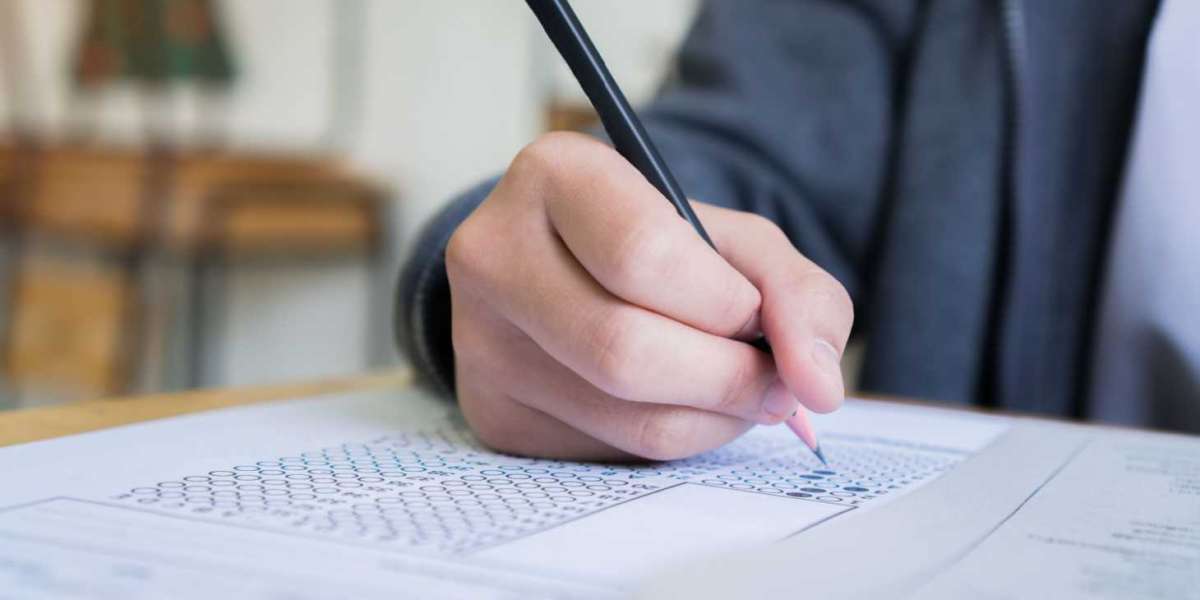 SAT Practice Tests or SAT Prep Dubai: What You Need to Know